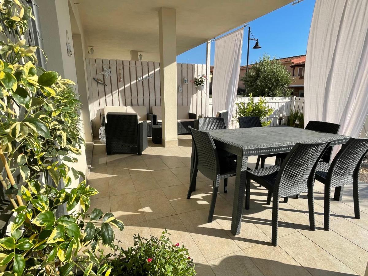 Isola Rossa Beach House Exterior photo