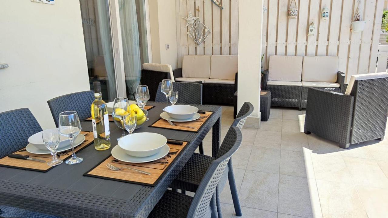 Isola Rossa Beach House Exterior photo